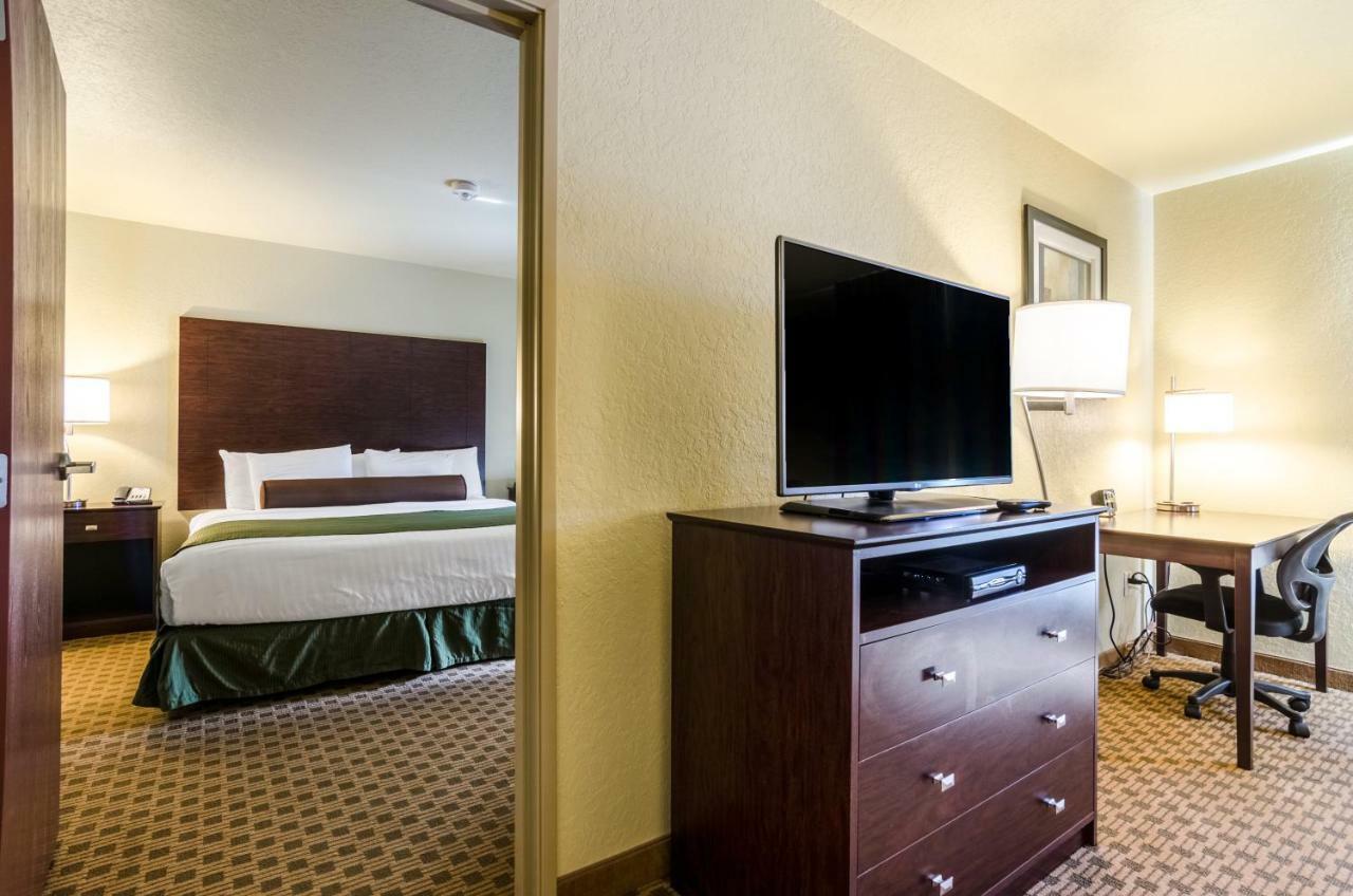 Cobblestone Inn And Suites - Eaton Kültér fotó