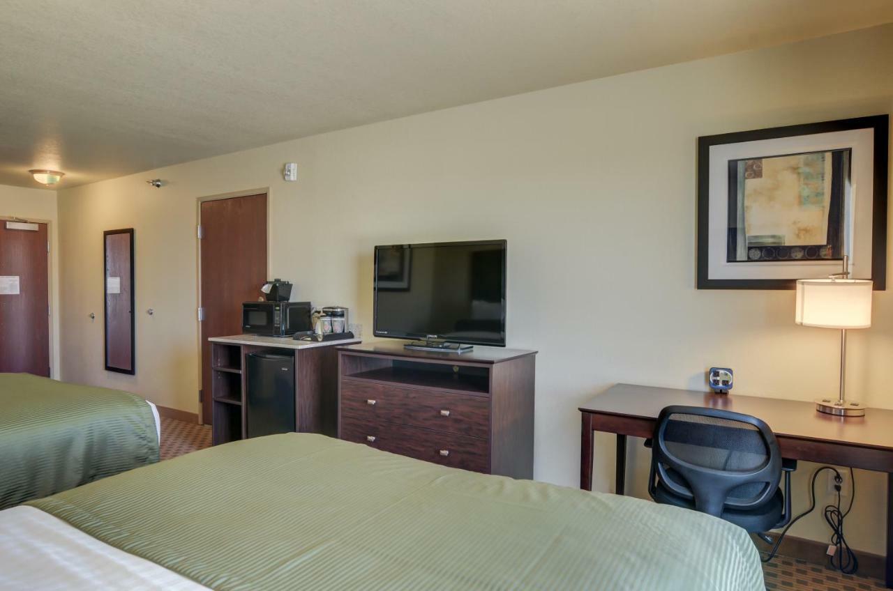 Cobblestone Inn And Suites - Eaton Kültér fotó