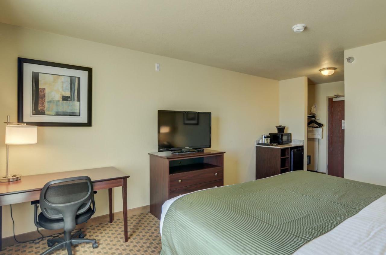 Cobblestone Inn And Suites - Eaton Kültér fotó